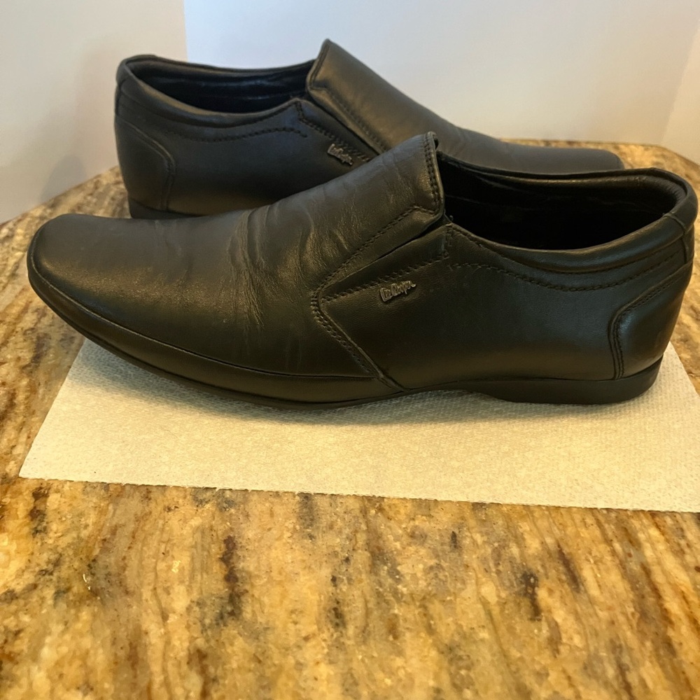 Lee Cooper Leather Black Slip-On Shoes size 8